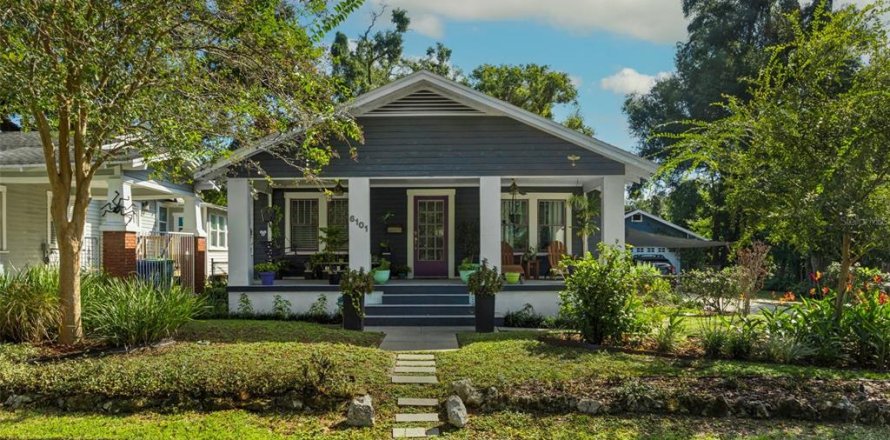 Villa ou maison à Tampa, Floride 3 chambres, 121.14 m2 № 2429646