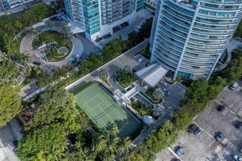 Condo in Miami, Florida, 1 bedroom  № 1880035 - photo 18