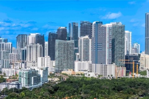 Condo in Miami, Florida, 1 bedroom  № 1880035 - photo 3