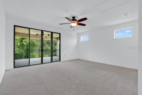 House in Orlando, Florida 4 bedrooms, 312.43 sq.m. № 1785643 - photo 18