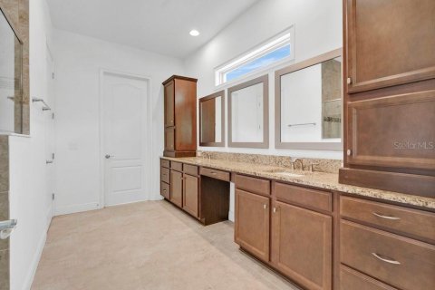 House in Orlando, Florida 4 bedrooms, 312.43 sq.m. № 1785643 - photo 11