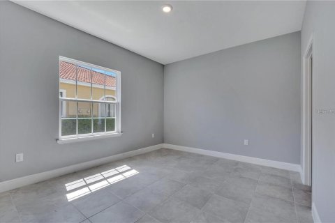 Copropriété à vendre à Poinciana, Floride: 2 chambres, 97.55 m2 № 2238050 - photo 15
