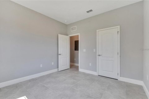 Copropriété à vendre à Poinciana, Floride: 2 chambres, 97.55 m2 № 2238050 - photo 20