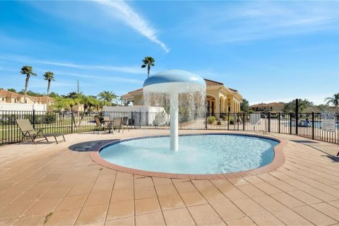Copropriété à vendre à Poinciana, Floride: 2 chambres, 97.55 m2 № 2238050 - photo 24