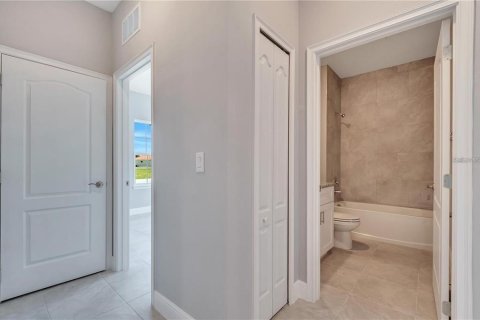 Copropriété à vendre à Poinciana, Floride: 2 chambres, 97.55 m2 № 2238050 - photo 18