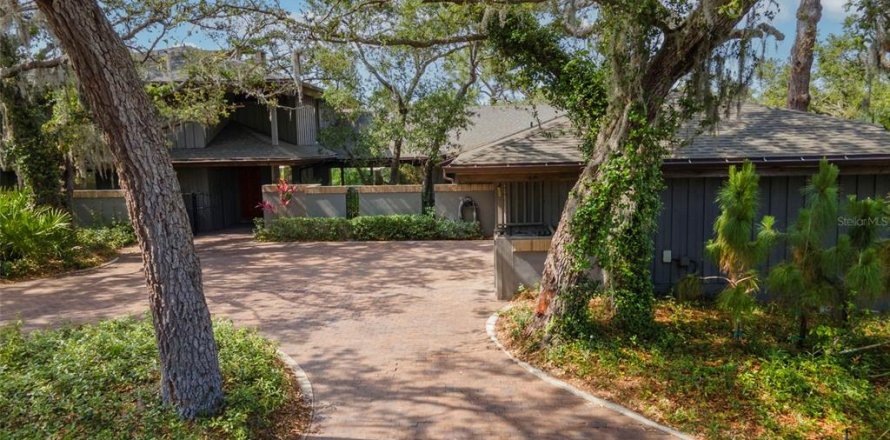 Casa en Dunedin, Florida 4 dormitorios, 342.34 m2 № 1679426