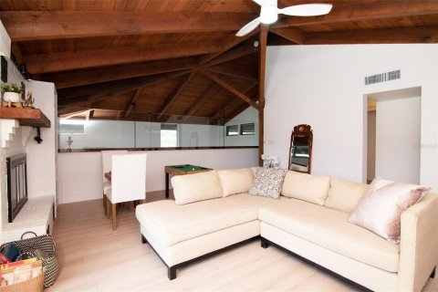 Casa en venta en Dunedin, Florida, 4 dormitorios, 342.34 m2 № 1679426 - foto 29