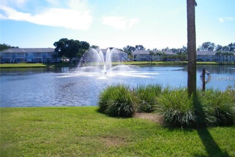 Copropriété à louer à Saint Petersburg, Floride: 2 chambres, 76.64 m2 № 2111544 - photo 4