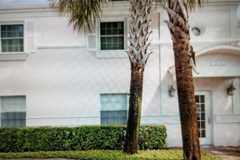 Copropriété à louer à Saint Petersburg, Floride: 2 chambres, 76.64 m2 № 2111544 - photo 3