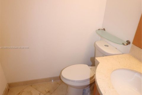 Снять в аренду кондоминиум в Ки-Бискейн, Флорида 1 спальня, 105.35м2, № 1949730 - фото 13