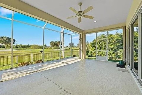 Villa ou maison à louer à Punta Gorda, Floride: 3 chambres, 193.61 m2 № 2102386 - photo 4