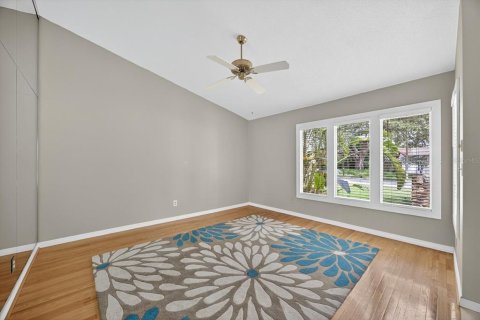 House in Palm Harbor, Florida 3 bedrooms, 173.36 sq.m. № 1884529 - photo 5