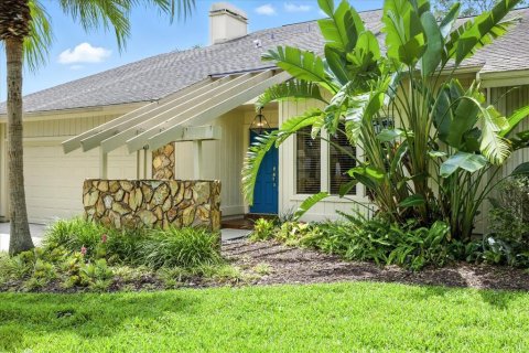 House in Palm Harbor, Florida 3 bedrooms, 173.36 sq.m. № 1884529 - photo 2