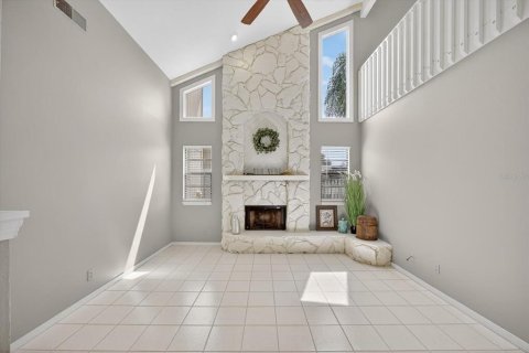 House in Palm Harbor, Florida 3 bedrooms, 173.36 sq.m. № 1884529 - photo 10