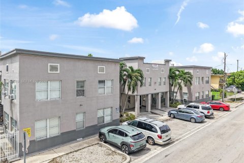 Купить коммерческую недвижимость в Хайалиа, Флорида № 2031646 - фото 4