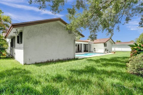 Villa ou maison à vendre à Miami, Floride: 5 chambres, 273.13 m2 № 1871651 - photo 30