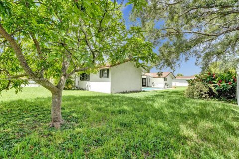 Villa ou maison à vendre à Miami, Floride: 5 chambres, 273.13 m2 № 1871651 - photo 3