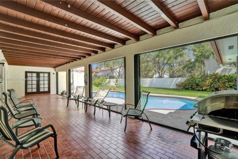 Villa ou maison à vendre à Miami, Floride: 5 chambres, 273.13 m2 № 1871651 - photo 4