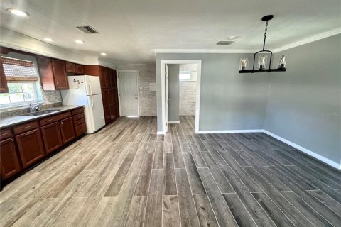 Villa ou maison à louer à Clearwater, Floride: 3 chambres, 197.7 m2 № 1842062 - photo 5