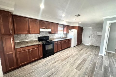 Villa ou maison à louer à Clearwater, Floride: 3 chambres, 197.7 m2 № 1842062 - photo 2