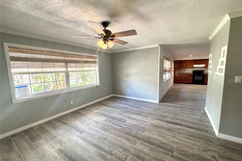Villa ou maison à louer à Clearwater, Floride: 3 chambres, 197.7 m2 № 1842062 - photo 15