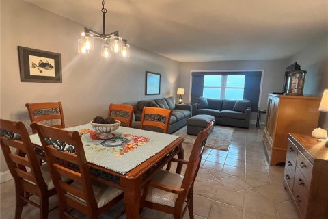Copropriété à louer à Clearwater, Floride: 2 chambres, 101.64 m2 № 2166381 - photo 5