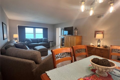 Copropriété à louer à Clearwater, Floride: 2 chambres, 101.64 m2 № 2166381 - photo 4