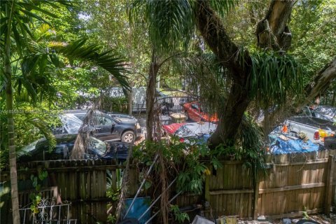 Terreno en venta en North Miami, Florida № 1878978 - foto 6