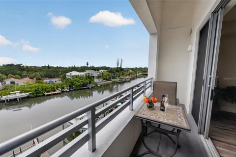 Copropriété à vendre à Sarasota, Floride: 1 chambre, 79.43 m2 № 2199476 - photo 16