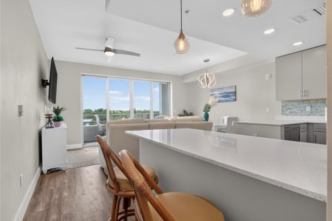 Copropriété à vendre à Sarasota, Floride: 1 chambre, 79.43 m2 № 2199476 - photo 8