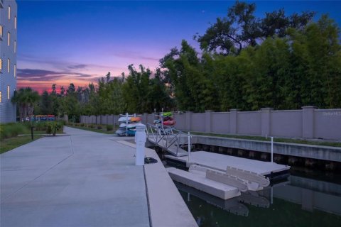 Copropriété à vendre à Sarasota, Floride: 1 chambre, 79.43 m2 № 2199476 - photo 30