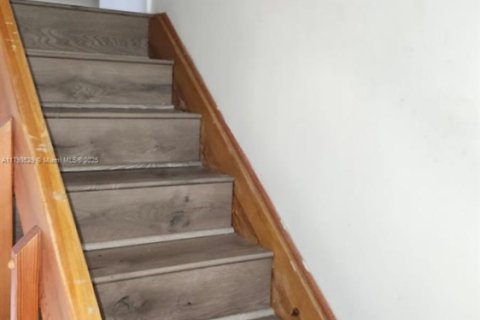 Copropriété à vendre à Miami, Floride: 3 chambres, 135.82 m2 № 1983398 - photo 10