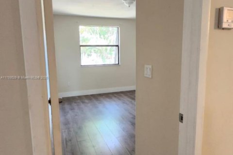 Copropriété à vendre à Miami, Floride: 3 chambres, 135.82 m2 № 1983398 - photo 30