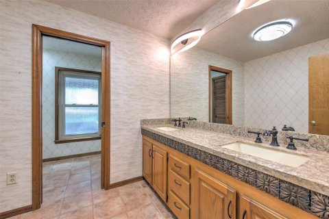 Casa en venta en Dover, Florida, 4 dormitorios, 247.21 m2 № 2156721 - foto 24