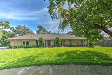Casa en Dover, Florida 4 dormitorios, 247.21 m2 № 2156721