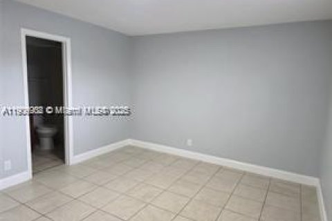 Apartment in Tamarac, Florida 1 bedroom, 69.68 sq.m. № 1967447 - photo 9