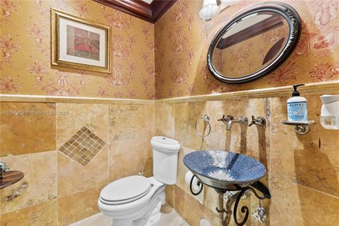 Купить виллу или дом в Форт-Лодердейл, Флорида 5 спален, 543.01м2, № 1645508 - фото 17