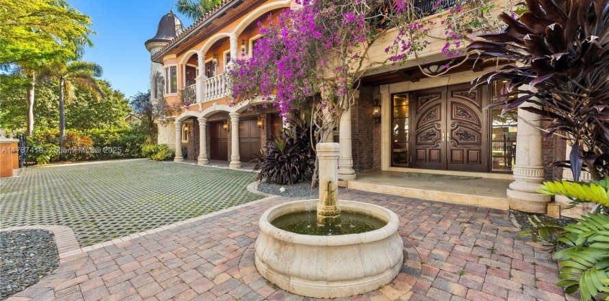 Villa ou maison à Fort Lauderdale, Floride 5 chambres, 543.01 m2 № 1645508