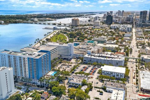 Condo in West Palm Beach, Florida, 2 bedrooms  № 2251682 - photo 27