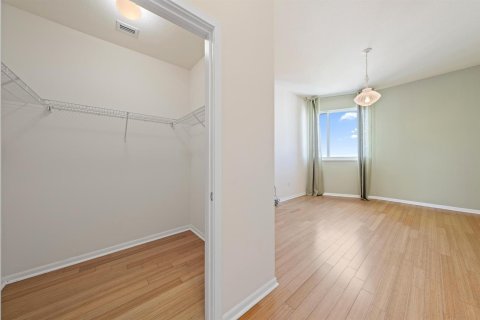 Condo in West Palm Beach, Florida, 2 bedrooms  № 2251682 - photo 11