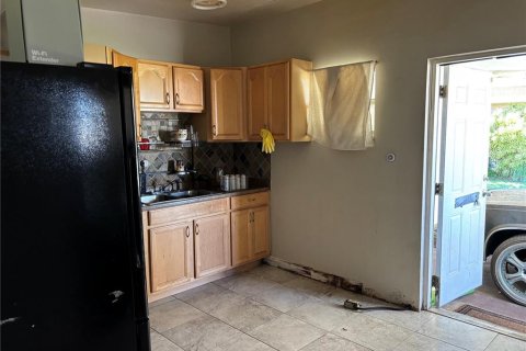 Casa en venta en Pinellas Park, Florida, 2 dormitorios, 70.51 m2 № 2387636 - foto 12