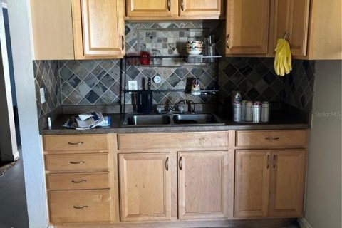 Casa en venta en Pinellas Park, Florida, 2 dormitorios, 70.51 m2 № 2387636 - foto 14