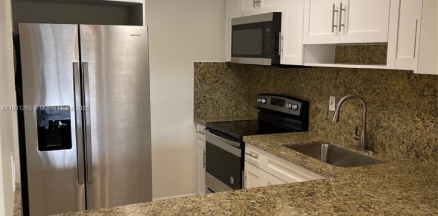 Condo à Hialeah, Floride, 2 chambres № 1807747