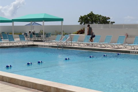 Condominio en venta en Hollywood, Florida, 1 dormitorio, 83.24 m2 № 1938260 - foto 4