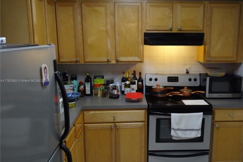 Condominio en venta en Hollywood, Florida, 1 dormitorio, 83.24 m2 № 1938260 - foto 5