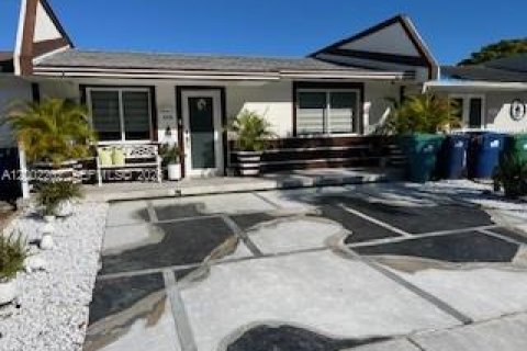 Таунхаус в Майами, Флорида 3 спальни, 94.76м2 № 2067682