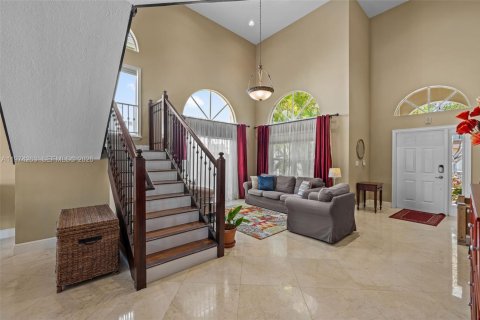 Casa en venta en Doral, Florida, 4 dormitorios, 232.07 m2 № 2041207 - foto 23