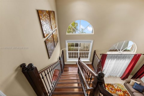 Casa en venta en Doral, Florida, 4 dormitorios, 232.07 m2 № 2041207 - foto 25