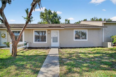 Condo in Tavares, Florida, 3 bedrooms  № 1881023 - photo 1