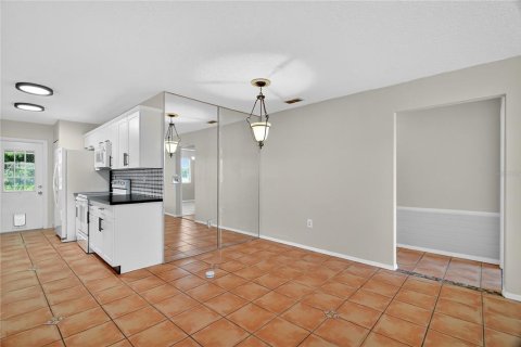 Condo in Tavares, Florida, 3 bedrooms  № 1881023 - photo 5